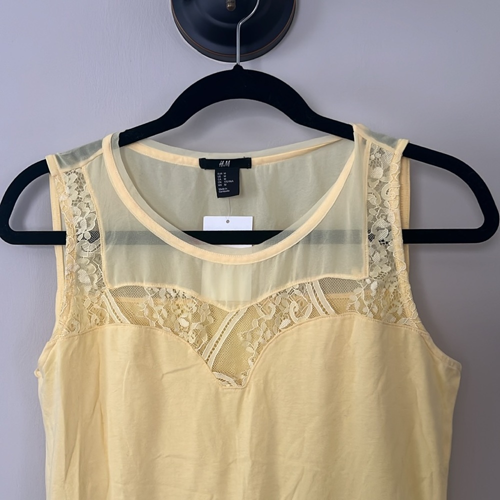 H&M Tank Top ✨ - Picture 3 of 5